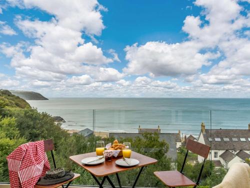 Tan-y-groes House | 2 Bed in Tresaith 89315