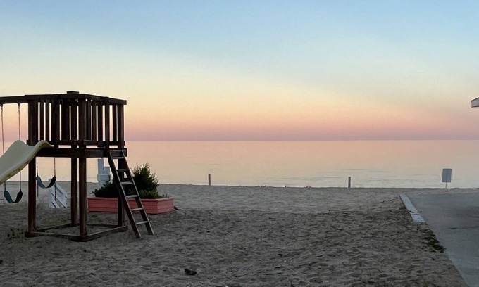 Oscoda Resort | 2 bedroom cottage on lake huron