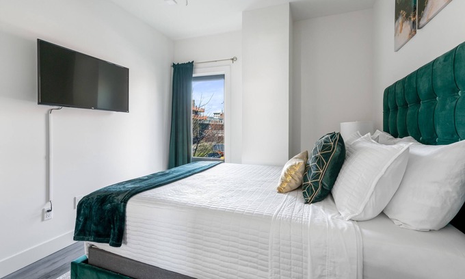 Central Business District Apartment | 2 bedroom 2 bath - Free Parking.