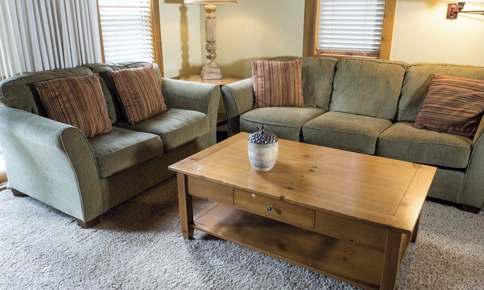 Truckee Condo | 2 bedroom 2 bathroom mountain condo by RedAwning