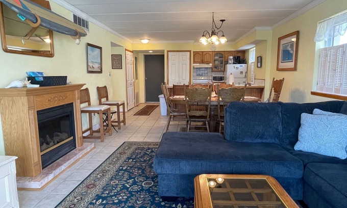 Midtown Ocean City Condo | 2 Bedroom 2 Bathroom Vacation Rental!