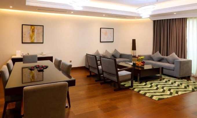 Trade Center Apartment | 2 BEDROOM, 5 MIN WALK TO DIFC METRO, DUBAI
