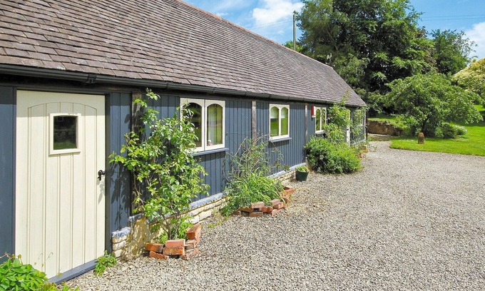 Todenham Cottage | 2 bedroom accommodation in Todenham, near Moreton-in-Marsh