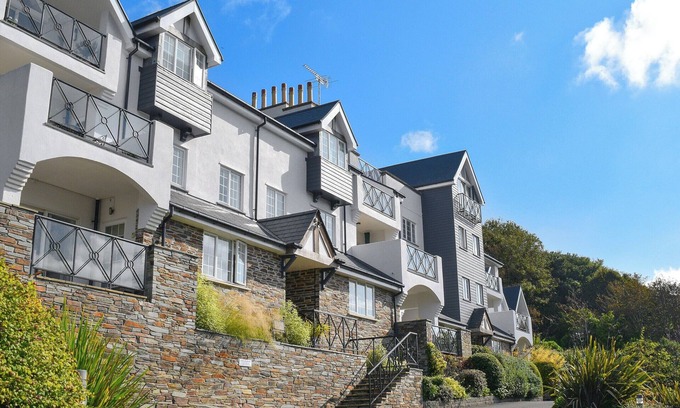 Salcombe Cottage | 2 bedroom accommodation in Sandhills Road
