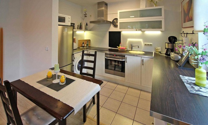Neubrandenburg Apartment | 2 bedroom accommodation in Neubrandenburg