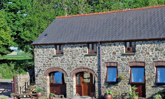 Haverfordwest Cottage | 2 bedroom accommodation in Haverfordwest, near Narberth