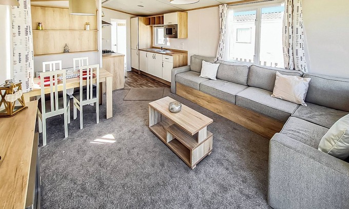 Mablethorpe and Sutton House | 2 bedroom accommodation in Mablethorpe, Skegness