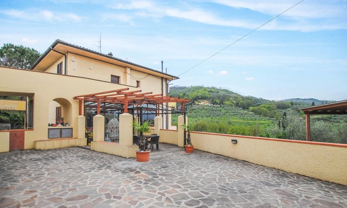 Casalguidi Apartment | 2 bedroom accommodation in Casalguidi