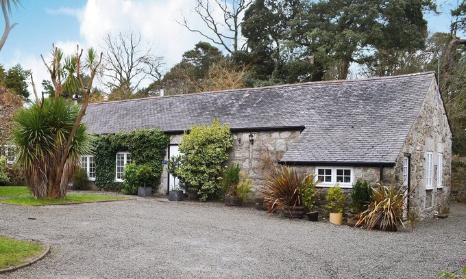 Beaumaris Cottage | 2 bedroom accommodation in Penmon, Beaumaris, Anglesey