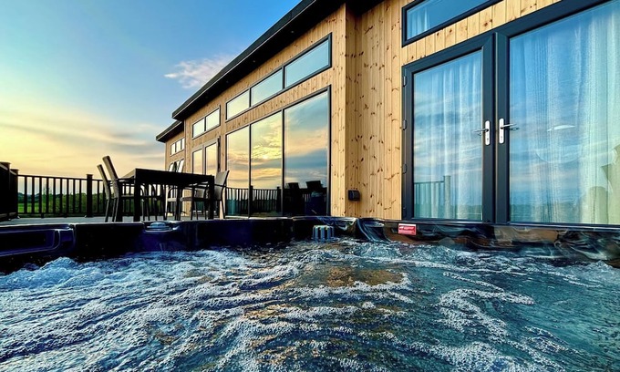 Coleford Ski Chalet | 2 bedroom accommodation in Coleford, Forest oF Dean