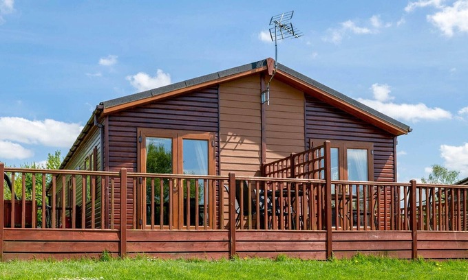 Yaxham Cabin | 2 bedroom accommodation in Yaxham, Dereham