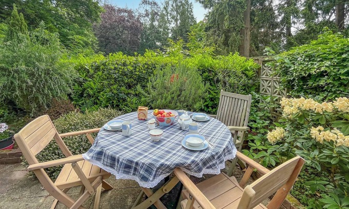 Dorking Cottage | 2 bedroom accommodation in Dorking