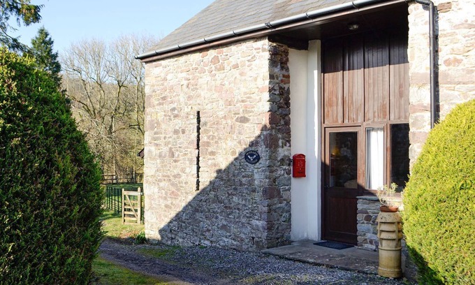 Devynock Cottage | 2 bedroom accommodation in Defynnog, near Brecon