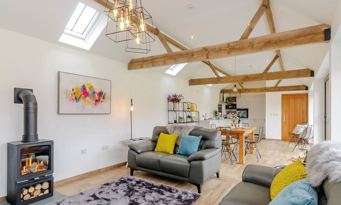 Brigg Cottage | 2 bedroom accommodation in Elsham, near Brigg