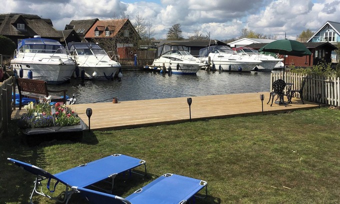 Horning Cottage | 2 bedroom accommodation in Horning, near Wroxham