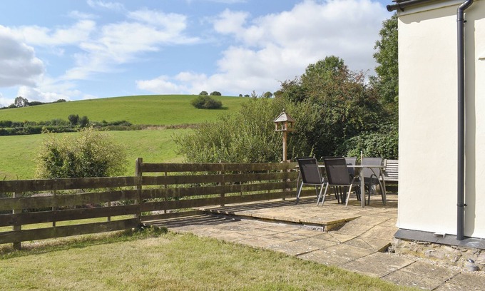 Thorncombe Cottage | 2 bedroom accommodation in Thorncombe, near Broadwindsor