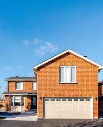 Rathwood Apartment | 2 bedroom apartment-2 free parking -14 min to Pearson airport