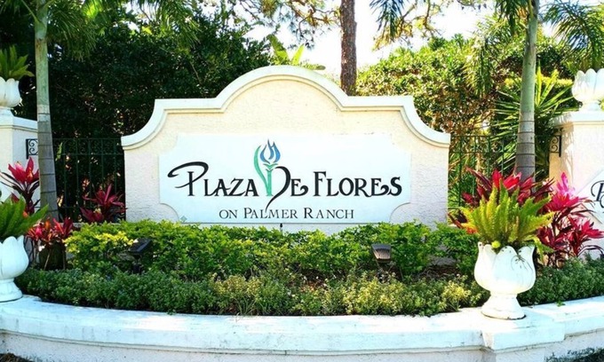 Palmer Ranch Condo | 2 Bedroom Condo 319653 by Houzlet