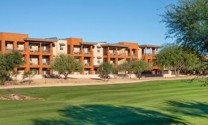 South Scottsdale Resort | 2 bedroom Condo for Super Bowl week.