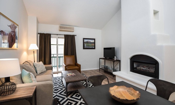 Vail Condo | 2 Bedroom Condo in Vail! Newly Renovated inside the Evergreen Lodge, Unit 609