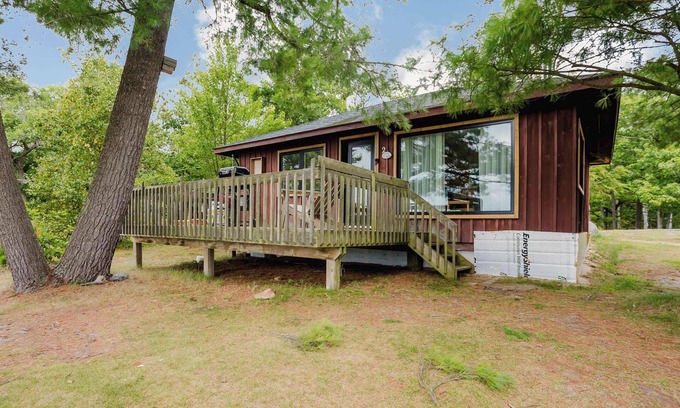 Carling House | 2-Bedroom Cottage #2 - Sand Bay