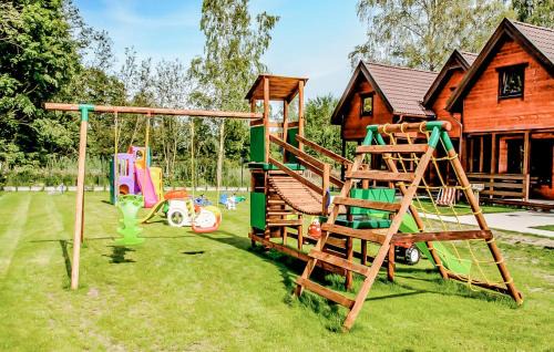Mielno House | 2 Bedroom Cozy Home In Mielenko