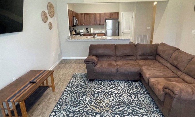 Madison House | 2 bedroom madison retreat