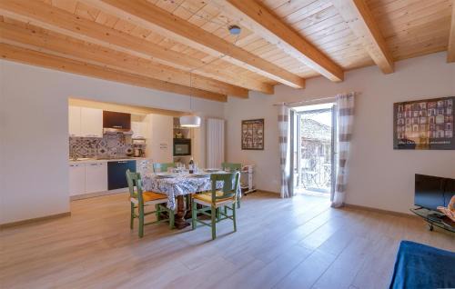Bee House | 2 Bedroom Nice Home In Albagnano Di Bee