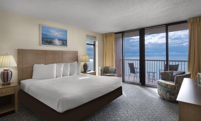 Myrtle Beach Resort | 2 Bedroom Oceanfront Condo at Great Resort + Official On-Site Rental Privileges