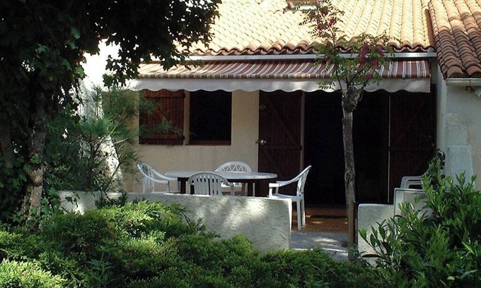 La Palmyre House | 2 Bedroom Private vacation home in la palmyre