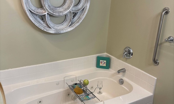 Lackey Resort | 2-bedroom resort in delightful Williamsburg with I/O Pools, AC, fitness room