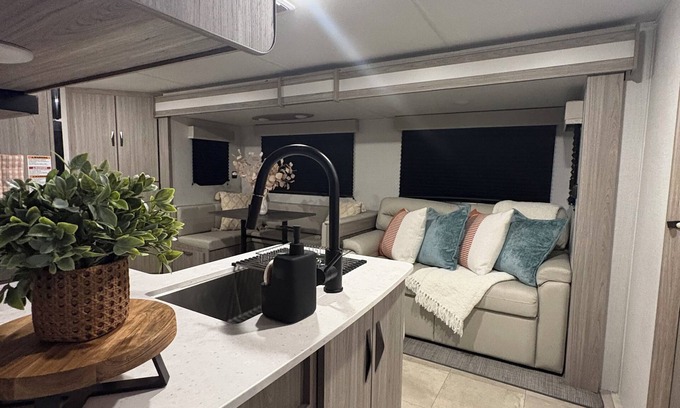 Panama City Beach RV Rental | 2-bedroom RV in Marvelous Panama City Beach with WiFi, AC