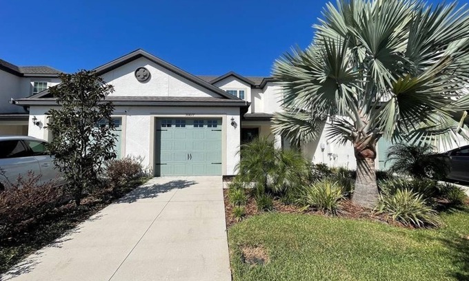 Bearss Plaza House | 2 Bedroom Townhome 425947 by Houzlet