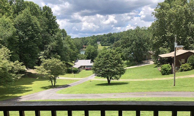 Elf House | 2 BEDROOM TOWNHOUSE ACROSS STREET FROM LAKE CHATUGE WITH BOAT SLIP
