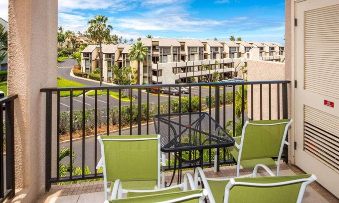 Kihei Condo | 2 Bedroom w/Tropical Decor – Kamaole Sands 9403