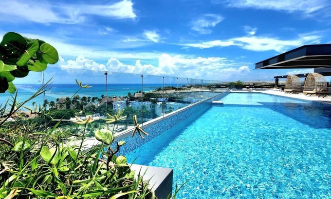 Luis Donaldo Colosio Apartment | 2 Bedrooms Breathtaking Sea View! - 1 Minute Walk From the Beach and the 5th Av