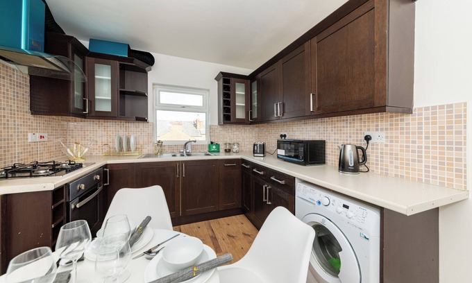 Reading Apartment | 2 Beds| Fully Equipped Flat | Reading Central
