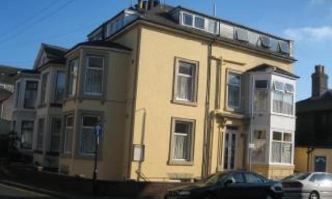 Great Yarmouth Apartment | 2 berth first floor flat Apsley 4