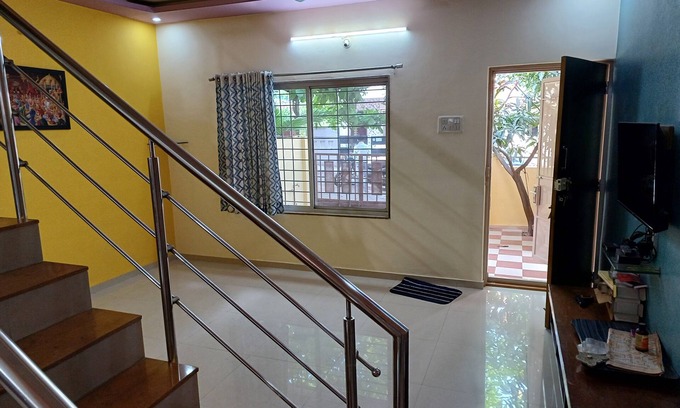 Talegaon Dabhade House | 2 BHK house, WFH in Peaceful place,Wakad 20km,Hinjewadi Ph II 25km,Lonavala 29km