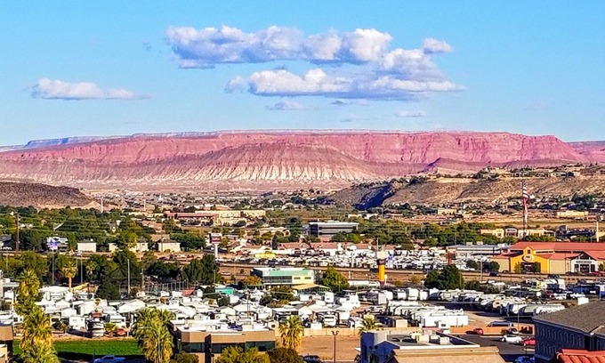 St. George Condo | 2 BR CONDO in the heart of St George! INCREDIBLE VIEWS, all the way to Zion!
