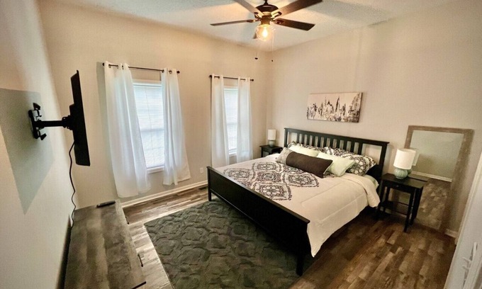 Downtown Indianapolis House | 2 br home close to downtown and Lucas Oil. Pet Friendly!