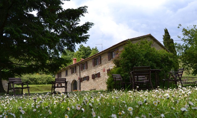 Castelfranco di Sopra Apartment | 2 cozy rooms in amazing Tuscany with rustic style