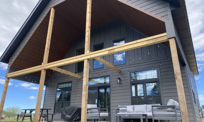 Custer Cabin | 2 Custer's Retreat- 2 Bedroom Cabin - 2 Bedroom 2 Bath Cabin