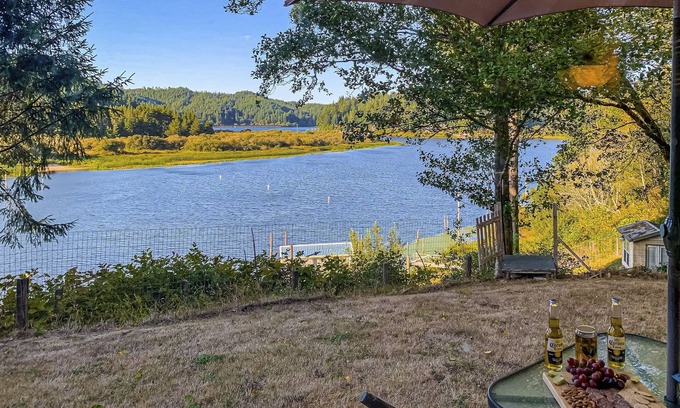 Lakeside House | 2 lakefront homes with year-round dune/water access right from the property