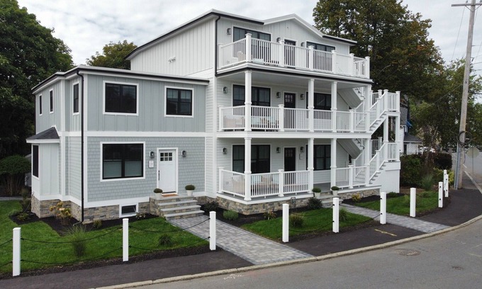 Nahant Apartment | 2 level 3BR/2.5BA located across from golf course and 1/4 mile from local beach