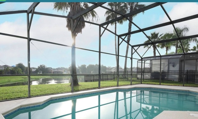 Four Corners House | 2 master bed rooms 2 theamed kid bedrooms great for 2 full families 13min DISNEY