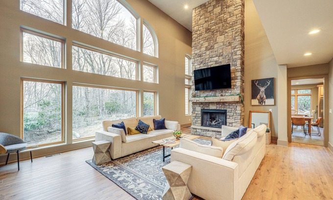 Charter Hills House | 2 Mi to Beech Mtn Resort: Expansive Group Getaway!