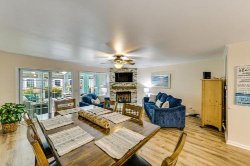 Rehoboth Beach House | 2 Mi to Rehoboth Beach Home with Sunroom!