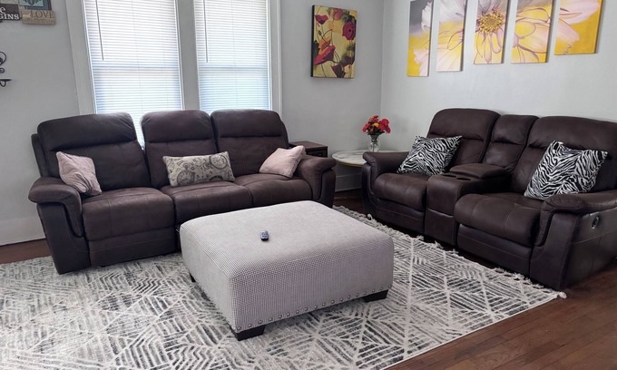 Michigan City House | 2 miles from the beach & casino. 10 miles from Michigan