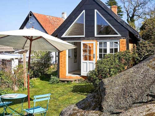 Listed House | 2 person holiday home in Svaneke-By Traum